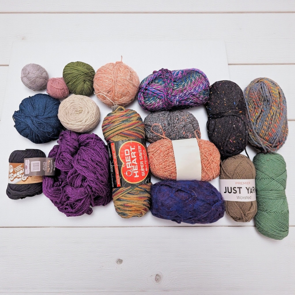 (17) Assorted Yarn Skeins Different Brands Style Sizes Crafts Knit Crochet
